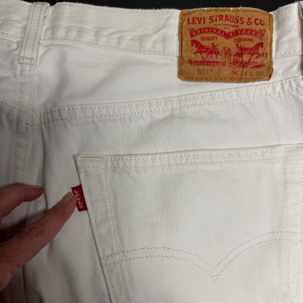 Levi's Men's White Straight Jeans - Picture 7 of 16